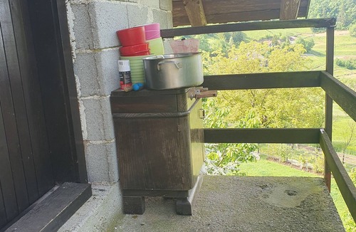 Vidrga Cottage | Sunny hilltop cottage - in central Slovenia - with both views and privacy