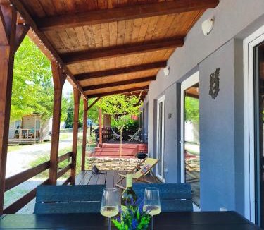 Donji Karin House | Sunny Home 18 - rodzinny domek w Dalmacji