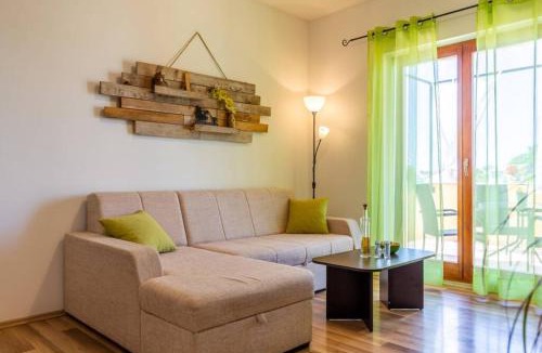 Stokovci House | Sunny yellow house with a pool