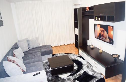 Alba Iulia Apartment | Sunrise