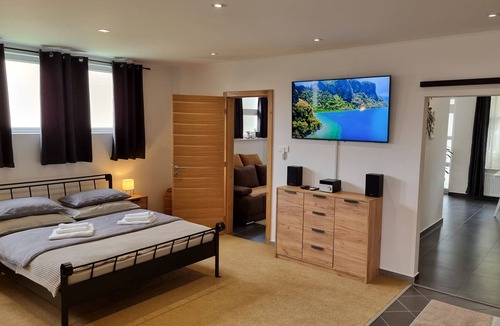 Varazdinske Toplice Apartment | Super 4 star apartment in center Varaždinske Toplice, Croatia!
