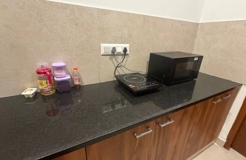 Agara Apartment | Super deluxe room in 4BHK Apartment with ensuite Couple Friendly