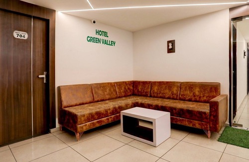 Ahmedabad House | Super Deluxe RoomNana Chiloda Near Airport