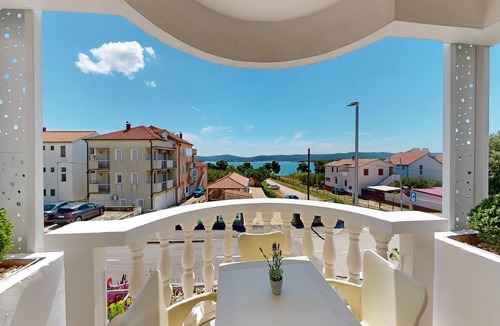 Sveti Filip i Jakov Apartment | Superior apartment Tania 4