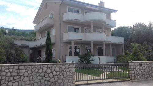 Klenovica Apartment | Superior Apartment in Vila Mira