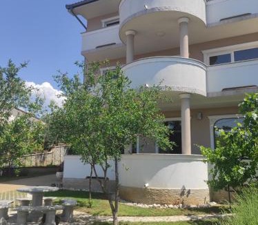 Klenovica Apartment | Superior Apartment in Vila Mira