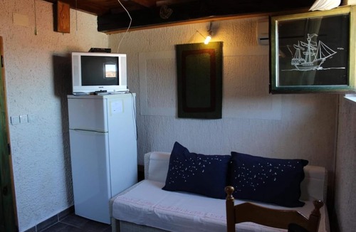 Betina Apartment | Superior Studio Apartment in Sea front