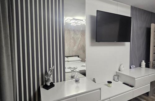 Moinesti Apartment | Sweet Studio