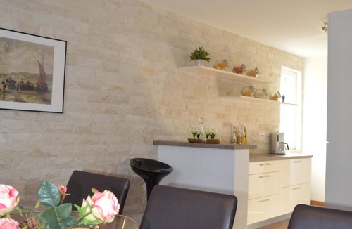 Benkovac House | .t"Relaxed vacation in a quiet location - comfortable house with pool near Zadar"