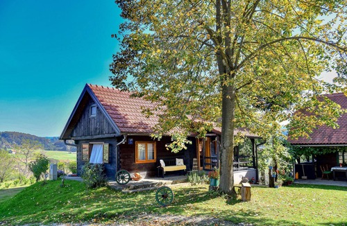 Gornja Stubica House | Tasteful property with many amenities and beautiful panoramic views of the countryside.