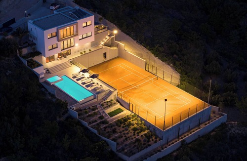 Solin Villa | Tennis, Cinema, Casino - The Mogul Mansion