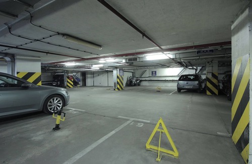 Stari Grad Apartment | Terazije 1-Bedroom Apartmentin in Strong Center of Belgrade with private garage