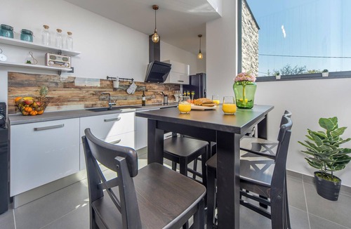 Smrika House | The attractive semi-detached house, which consists of two floors, is located on a hill far from the