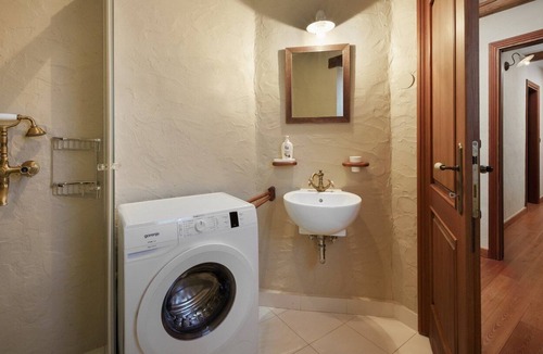 Prkacini House | The beautiful rustic Casa Nina with swimming pool is set in Central Istria.