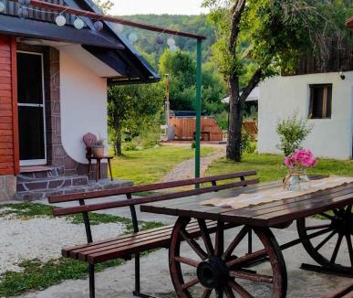 Brusane House | The grandfather's estate - wooden house