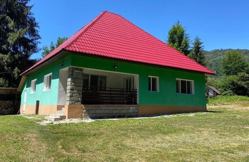 Pietroasa House | The Green House - Apuseni Mountains