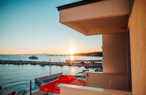 Novalja Hotel | the Loža - seaside festival hotel