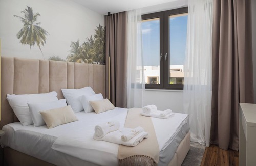 Kraj Resort | The Palms Resort 2BR Villa Dream Six with Pool