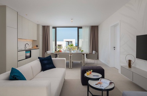 Kraj Villa | The Palms Resort - Villa Dream V