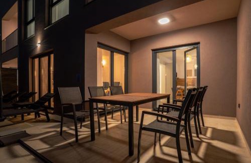 Nin Villa | The Sun