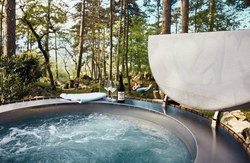 Slap House | Theodosius Glamping Private Sauna & Hot Tub, Vipava, Slovenia
