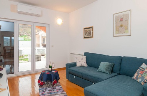 Klis House | This beautiful vacation home with pool is located in the small village of Br.