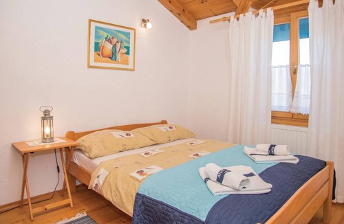 Donji Prolozac House | This beautifully built stone house is located in the interior of Dalmatia.