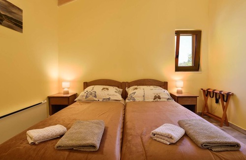Vrlika House | This vacation home with pool offers you a pleasant stay with views of the mountains and nature.