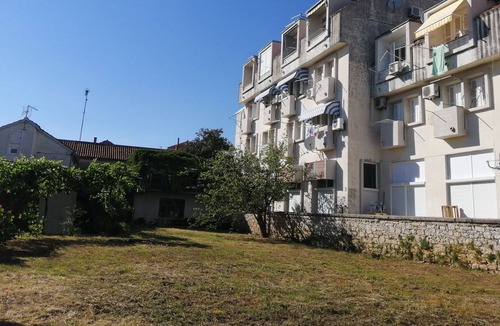 Sveti Filip i Jakov Apartment | Three bedroom apartment with balcony and sea view Sveti Filip i Jakov, Biograd (A-17676-a)