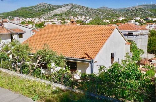 Seget Vranjica Apartment | Three Bedroom Apartment with Terrace