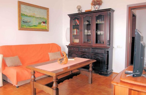 Povile Apartment | Three-Bedroom Apartment in Novi Vinodolski I