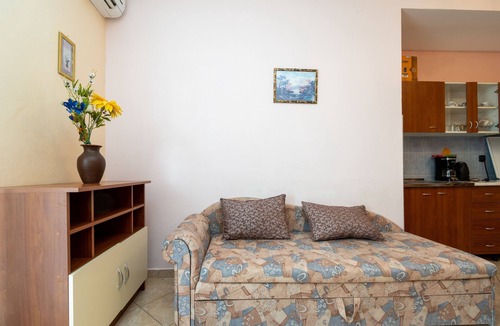 Posedarje Apartment | Three bedroom apartment with terrace and sea view Posedarje, Novigrad (A-21123-b)