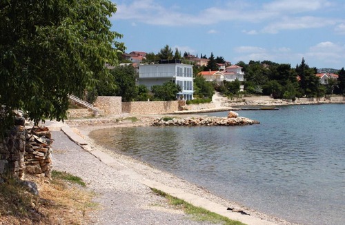 Maslenica Apartment | Three bedroom apartment near beach Maslenica, Novigrad (A-21903-a)