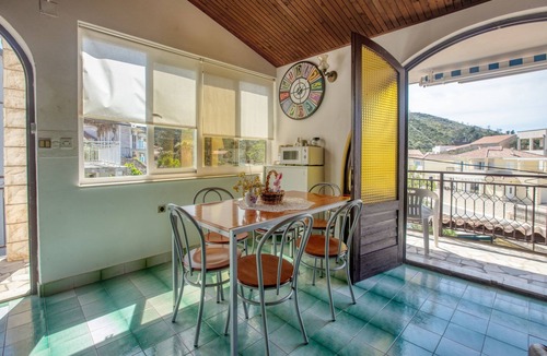 Podglavica Apartment | Three bedroom apartment with balcony and sea view Stupin Čeline (Rogoznica) (A-4264-a)