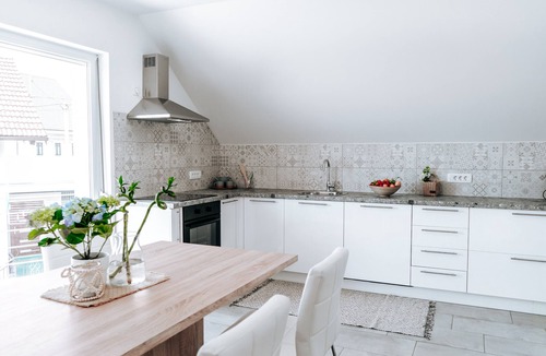 Cerknica Apartment | Three-bedroom apartment at Villa Cerkniško jezero