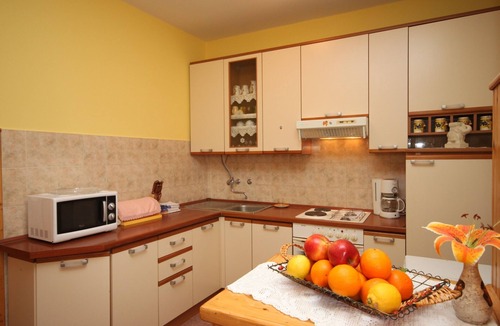 Maslenica Apartment | Three bedroom apartment with terrace and sea view Maslenica, Novigrad (A-6568-a)