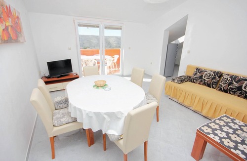 Vlasici Apartment | Three bedroom apartment with terrace and sea view Vlašići, Pag (A-9324-c)