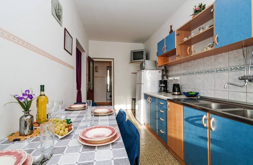 Privlaka Apartment | Three bedroom apartment with balcony Privlaka, Zadar (A-5747-c)