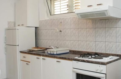 Kuciste Apartment | Three bedroom apartment near beach Kučište - Perna, Pelješac (A-4539-a)