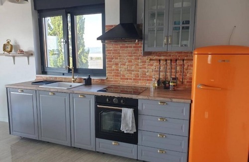 Susica Apartment | Three bedroom apartment with a swimming pool Murter (A-22942-a)