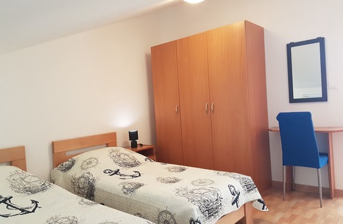 Zrce Apartment | Three bedroom apartment with terrace Novalja, Pag (A-6504-a)