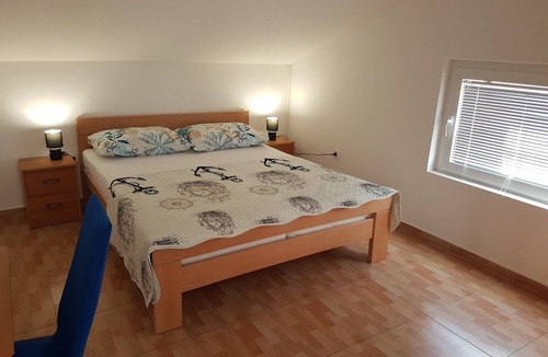 Zrce Apartment | Three bedroom apartment with terrace Novalja, Pag (A-6504-a)