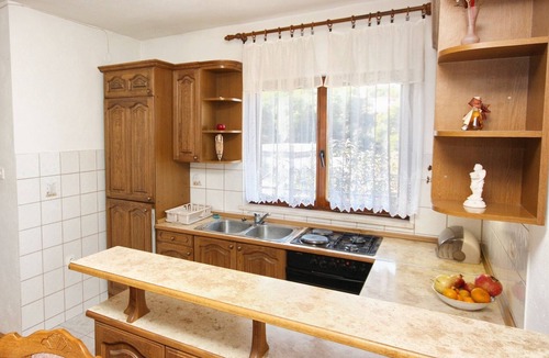 Arbanija Apartment | Three bedroom apartment with balcony and sea view Arbanija, Čiovo (A-5228-e)