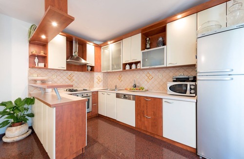 Split Apartment | Three bedroom apartment with terrace Split (A-18120-a)