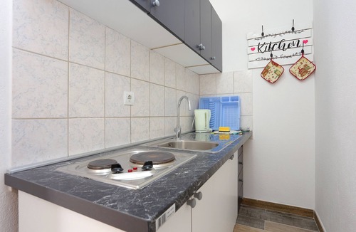 Mejasi Apartment | Three bedroom apartment with a swimming pool Split (A-21026-a)