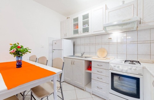 Mastrinka Apartment | Three bedroom apartment with a swimming pool Mastrinka, Čiovo (A-22372-a)