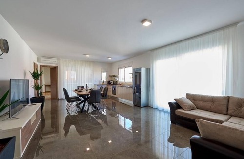 Arbanija Apartment | Three bedroom apartment with terrace and sea view Arbanija, Čiovo (A-24254-a)