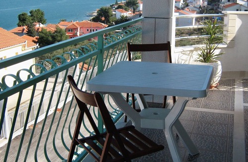 Mastrinka Apartment | Three bedroom apartment with balcony and sea view Mastrinka, Čiovo (A-4649-a)