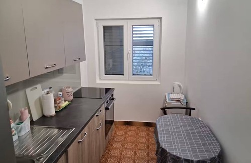 Ugljan Apartment | Three bedroom apartment near beach Ugljan (A-8262-b)