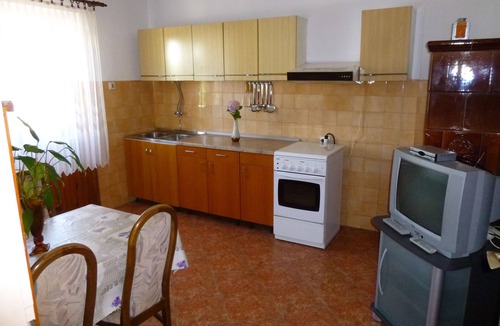 Ugljan Apartment | Three bedroom apartment with terrace and sea view Ugljan (A-13764-a)